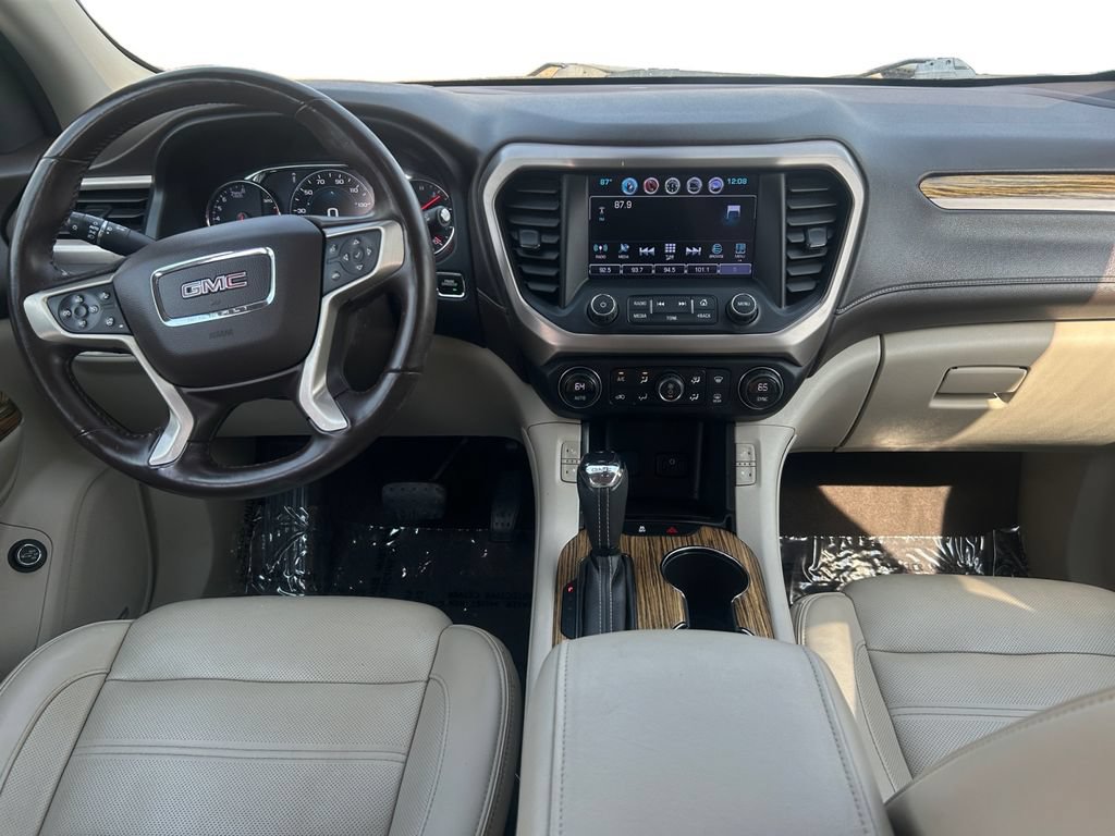 Used 2019 GMC Acadia Denali w/ Technology Package AWD/4WD image 12