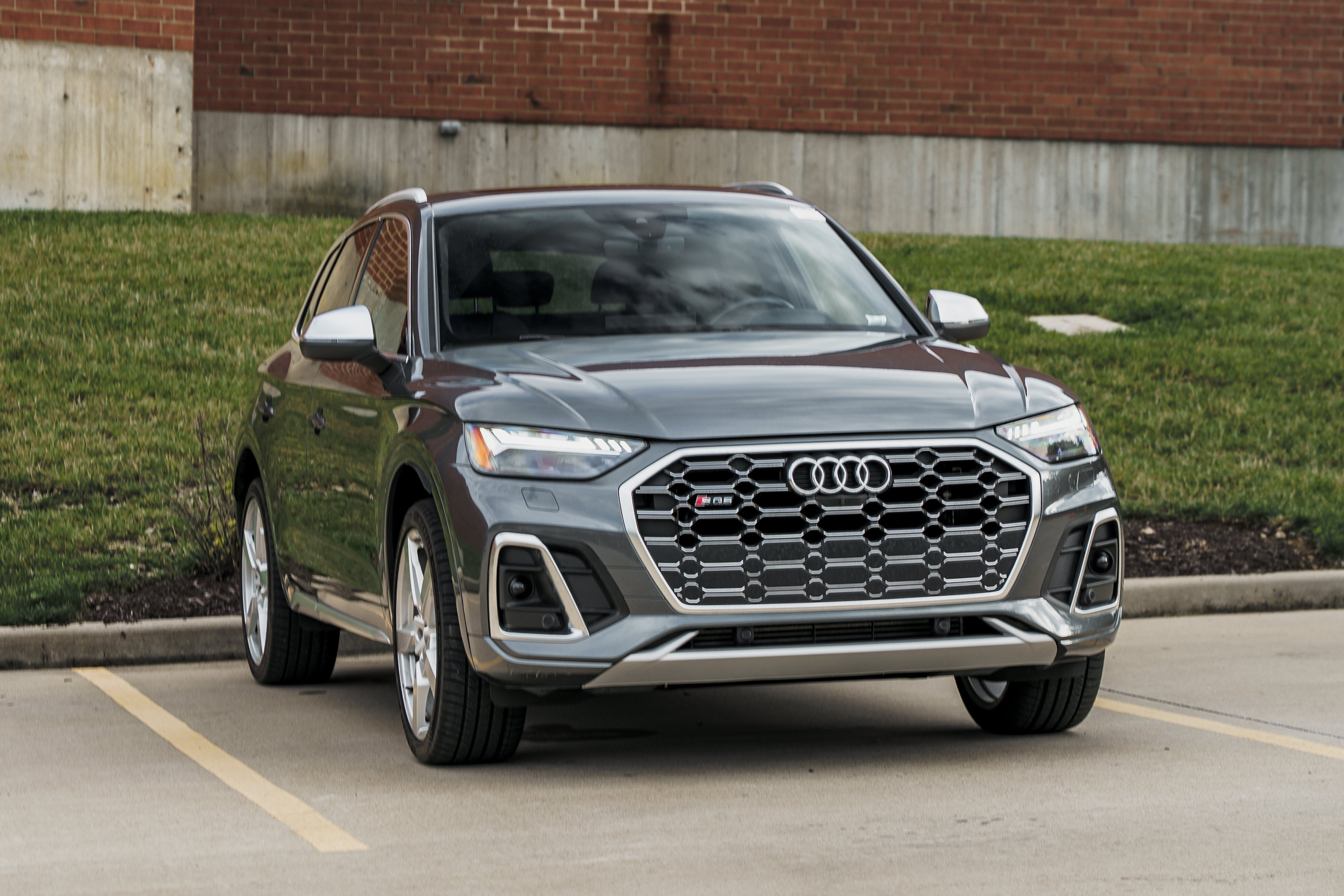 Used 2022 Audi SQ5 Prestige w/ Prestige Package AWD/4WD image 2