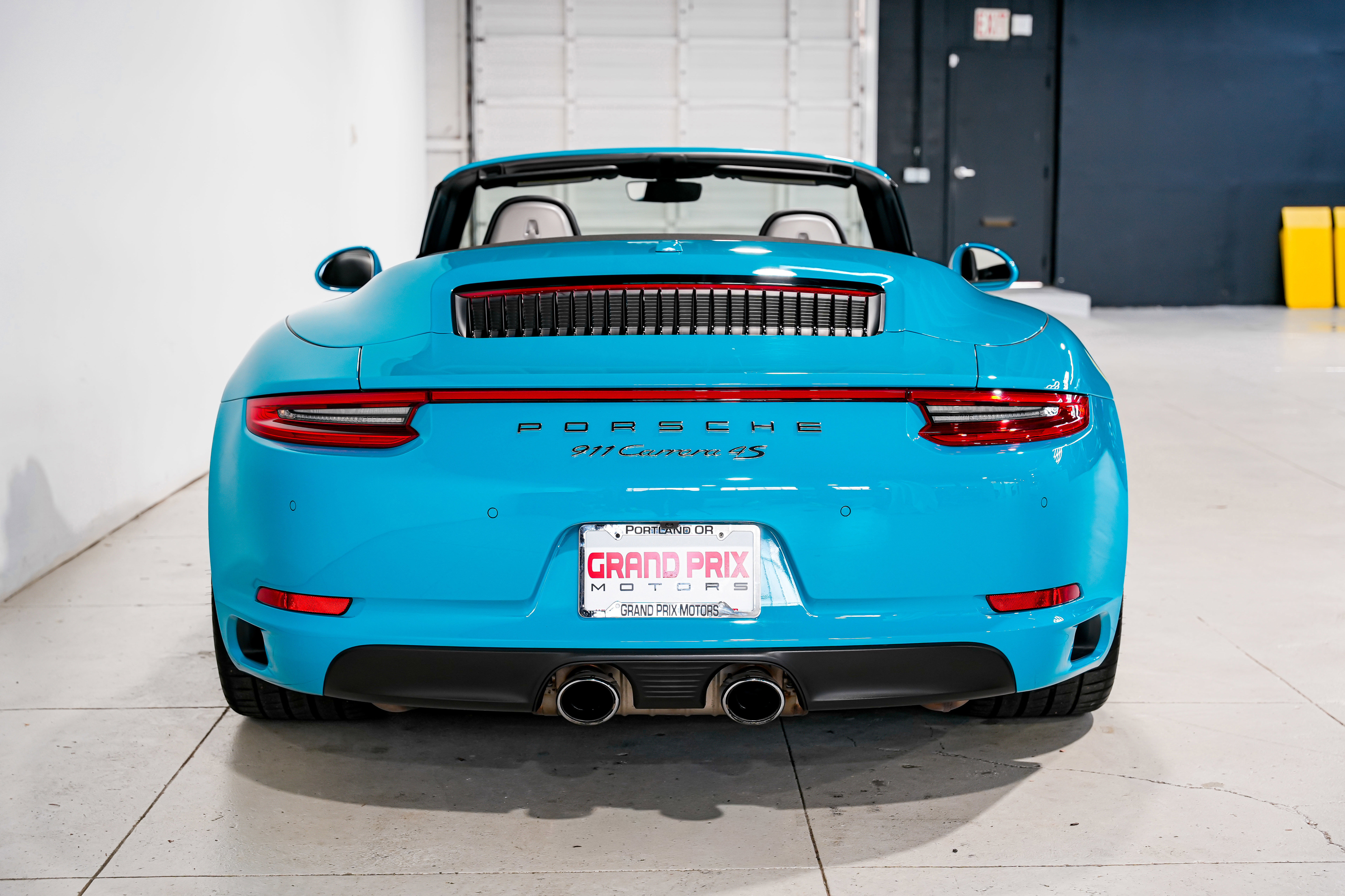 Used 2018 Porsche 911 Carrera 4S image 4