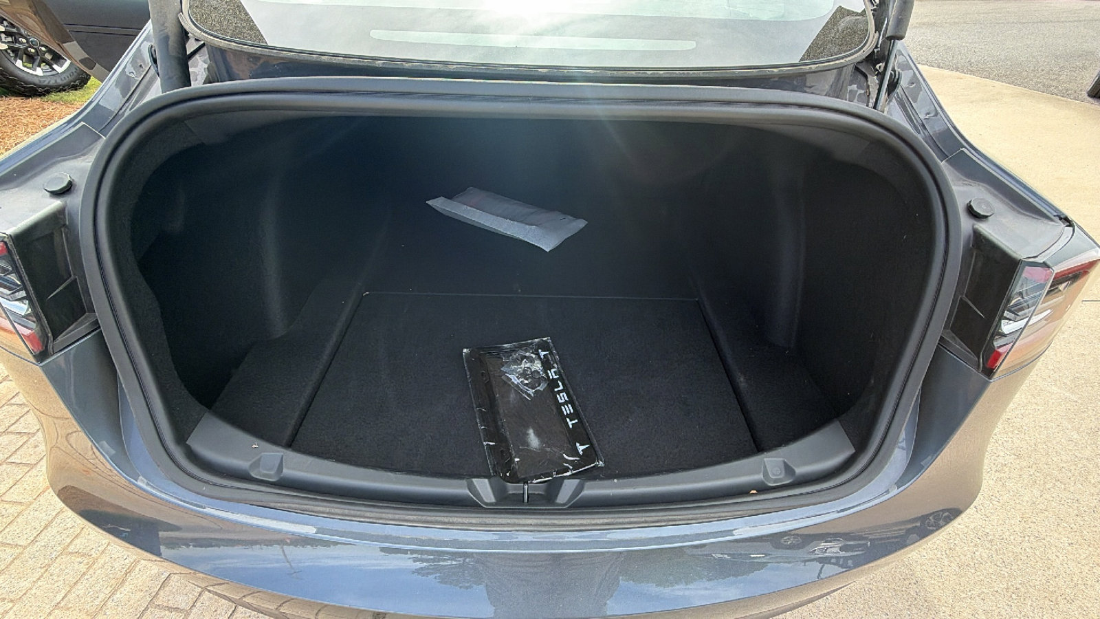 Used 2023 Tesla Model 3 Standard Range RWD image 13