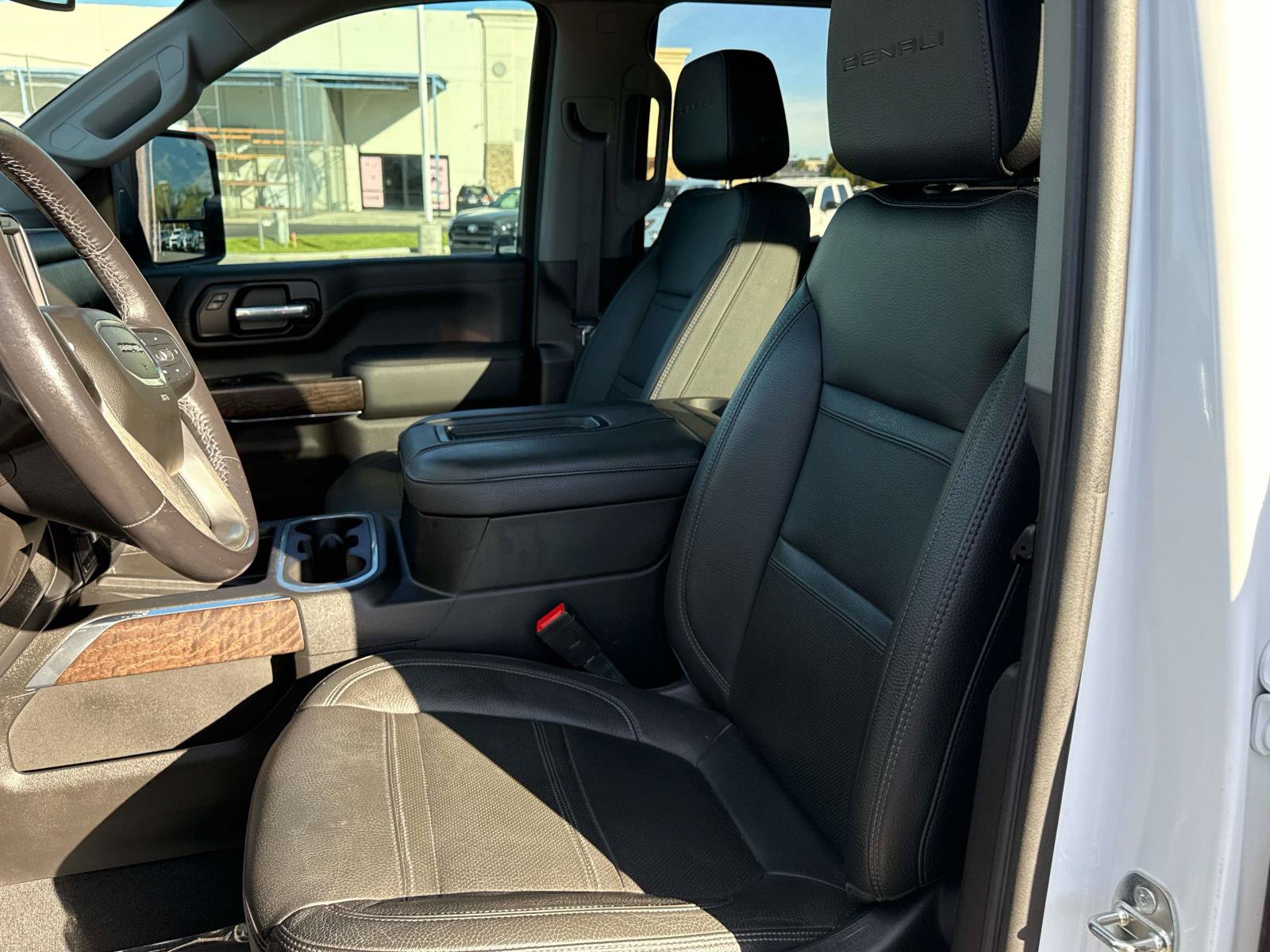 Used 2022 GMC Sierra 3500 Denali AWD/4WD image 11