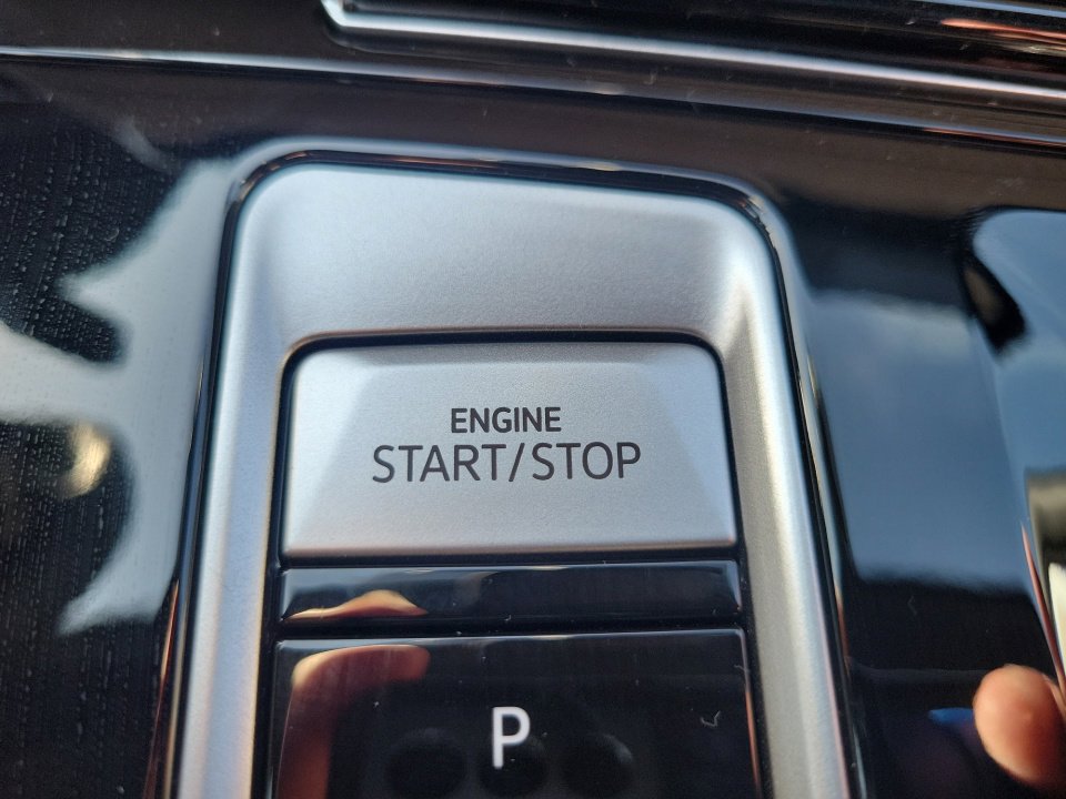 New 2025 Volkswagen Atlas Cross Sport SEL Premium R-Line image 20