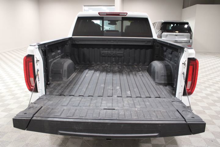 Used 2022 GMC Sierra 1500 SLT w/ SLT Premium Plus Package AWD/4WD image 14