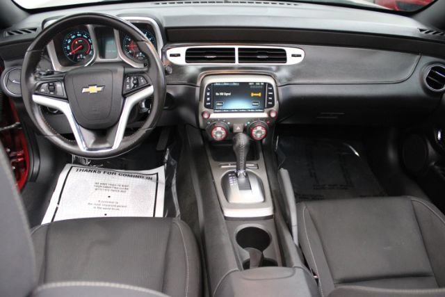 Used 2015 Chevrolet Camaro LT RWD image 2