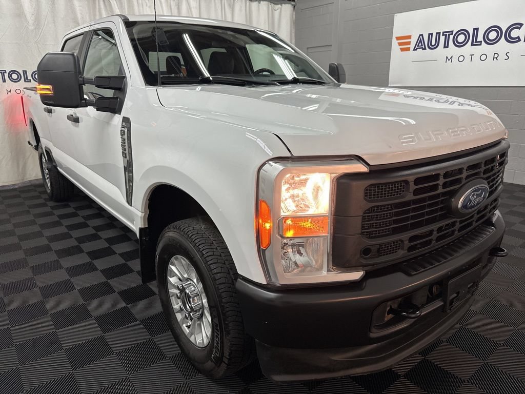 Used 2023 Ford F350 XL w/ XL Driver Assist Package AWD/4WD image 3