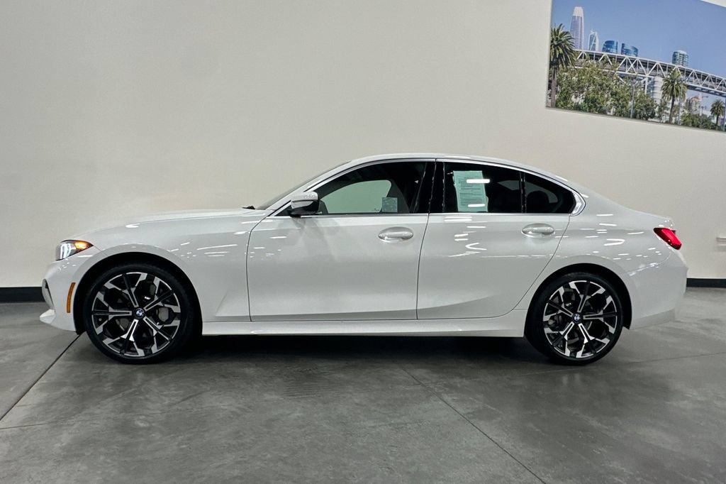 Used 2025 BMW 330i Sedan w/ Premium Package RWD image 7