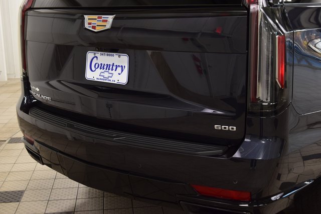Used 2023 Cadillac Escalade Sport Platinum image 21