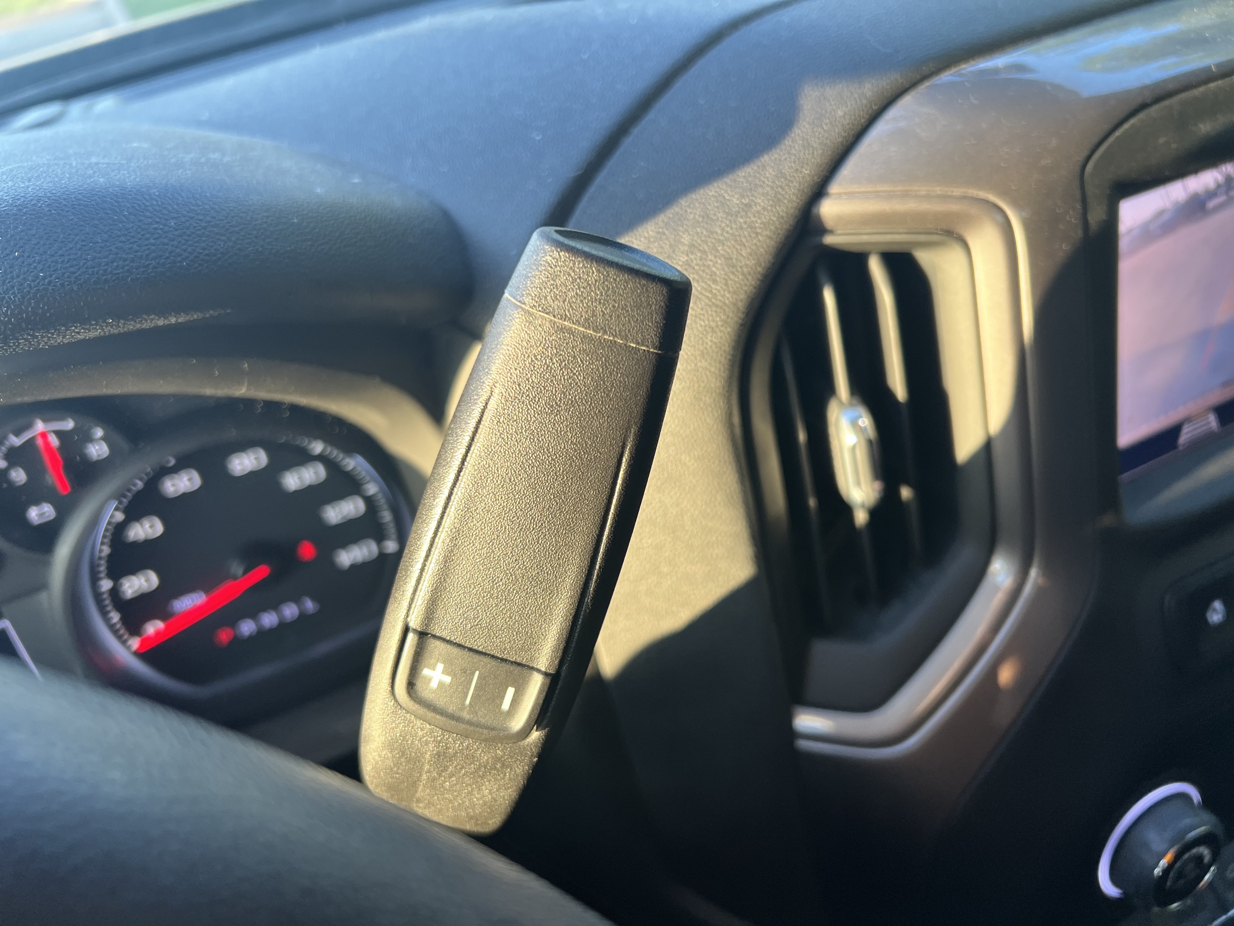 Used 2022 Chevrolet Silverado 1500 Custom RWD image 21