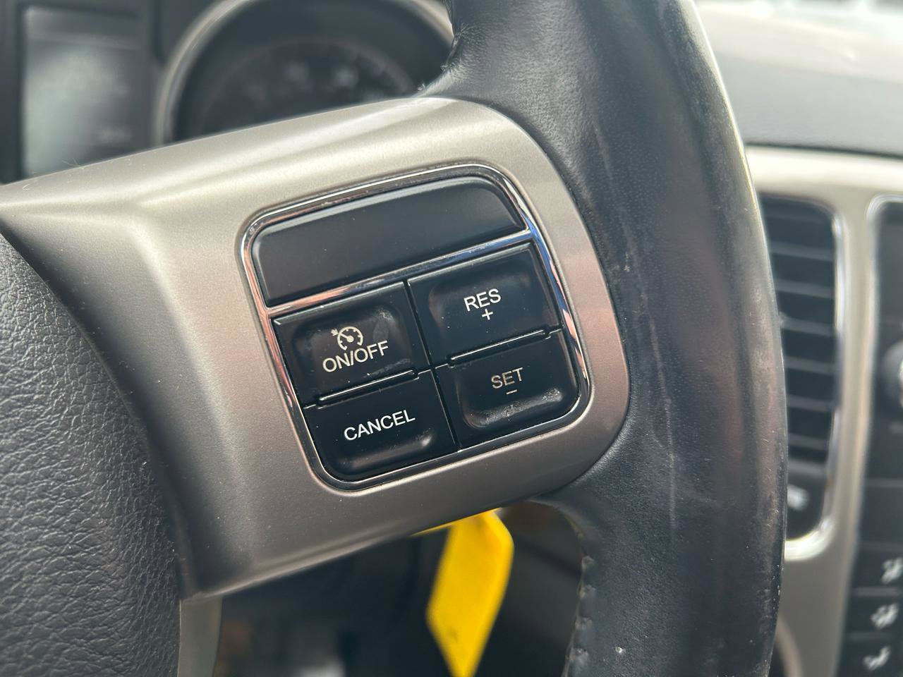 Used 2011 Jeep Grand Cherokee Laredo w/ Security & Convenience Group image 20