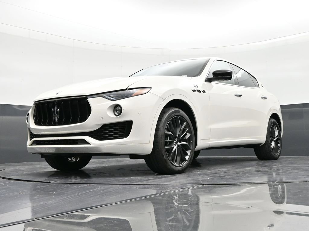 Used 2024 Maserati Levante GT Ultima AWD/4WD image 20