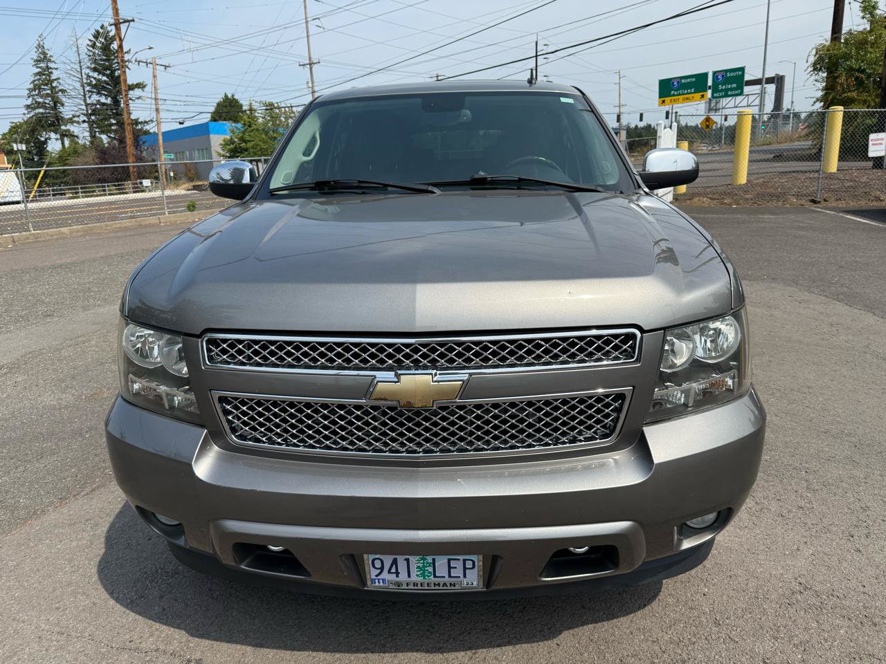 Used 2008 Chevrolet Suburban LTZ w/ LTZ Preferred Equipment Group AWD/4WD image 4
