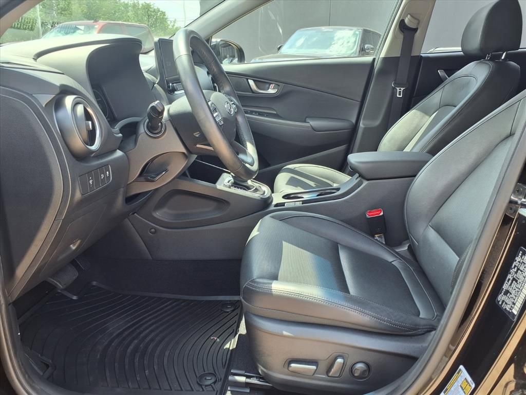 Used 2022 Hyundai Kona Limited w/ Winter Weather Package image 11