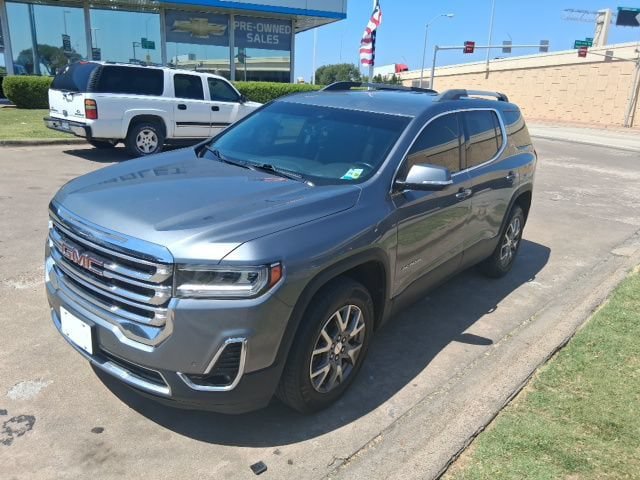 Used 2021 GMC Acadia SLT w/ LPO, Floor Liner Package FWD image 2