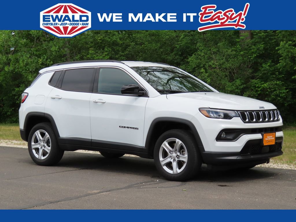 Used 2023 Jeep Compass Latitude AWD/4WD image 1