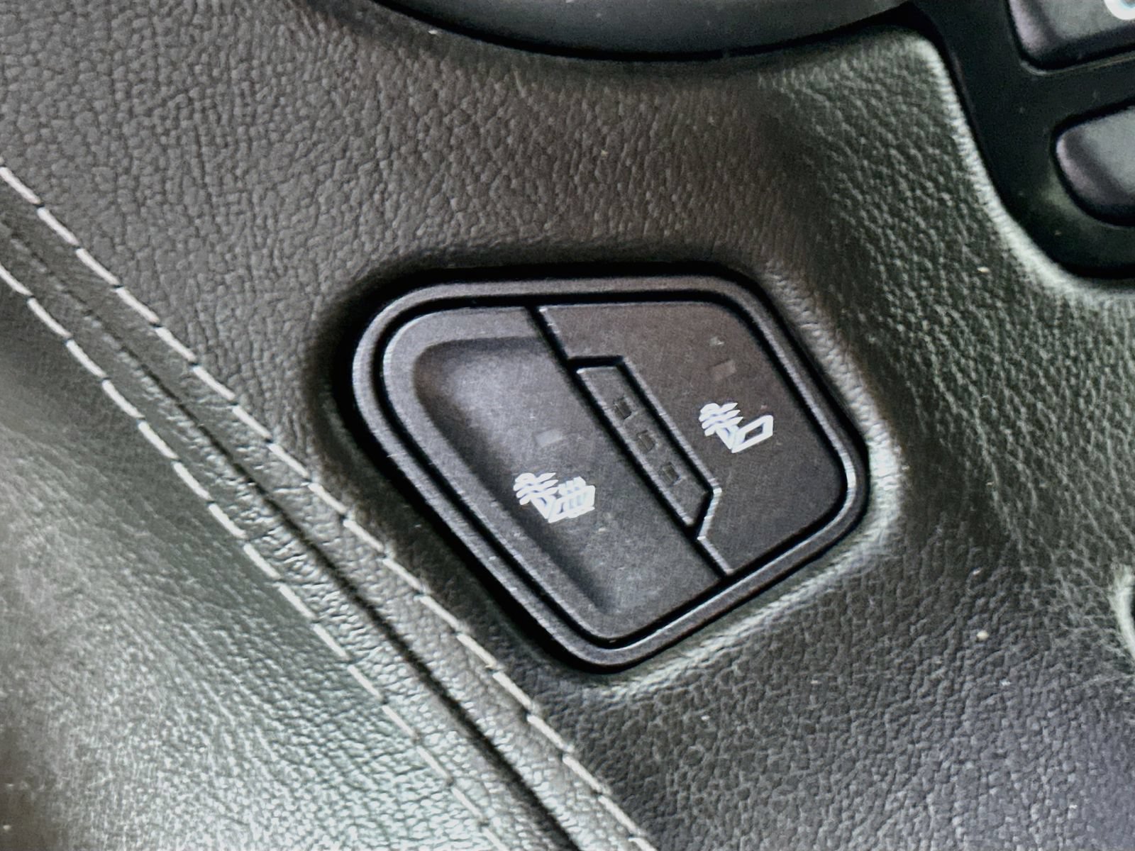 Used 2015 Chevrolet Tahoe LT AWD/4WD image 22