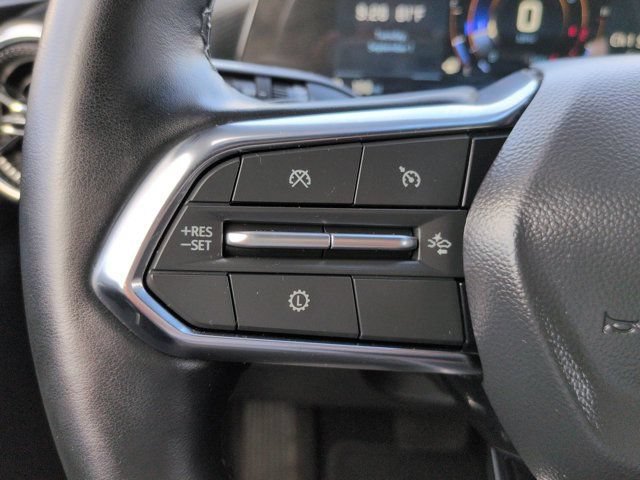 Used 2026 Chevrolet Equinox LT FWD image 23