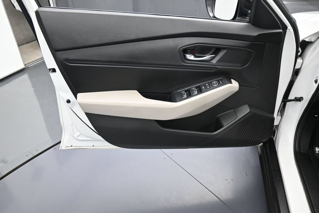 Used 2025 Honda Accord SE image 13