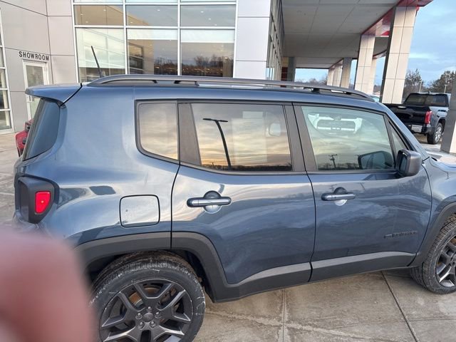 Used 2021 Jeep Renegade Latitude image 8