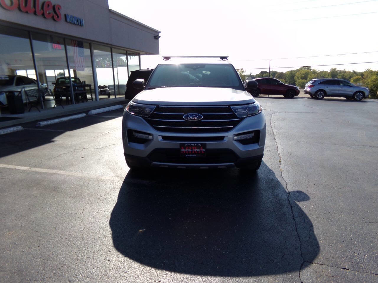 Used 2020 Ford Explorer XLT w/ Equipment Group 202A image 4