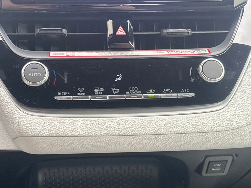 New 2026 Toyota Corolla SE image 12