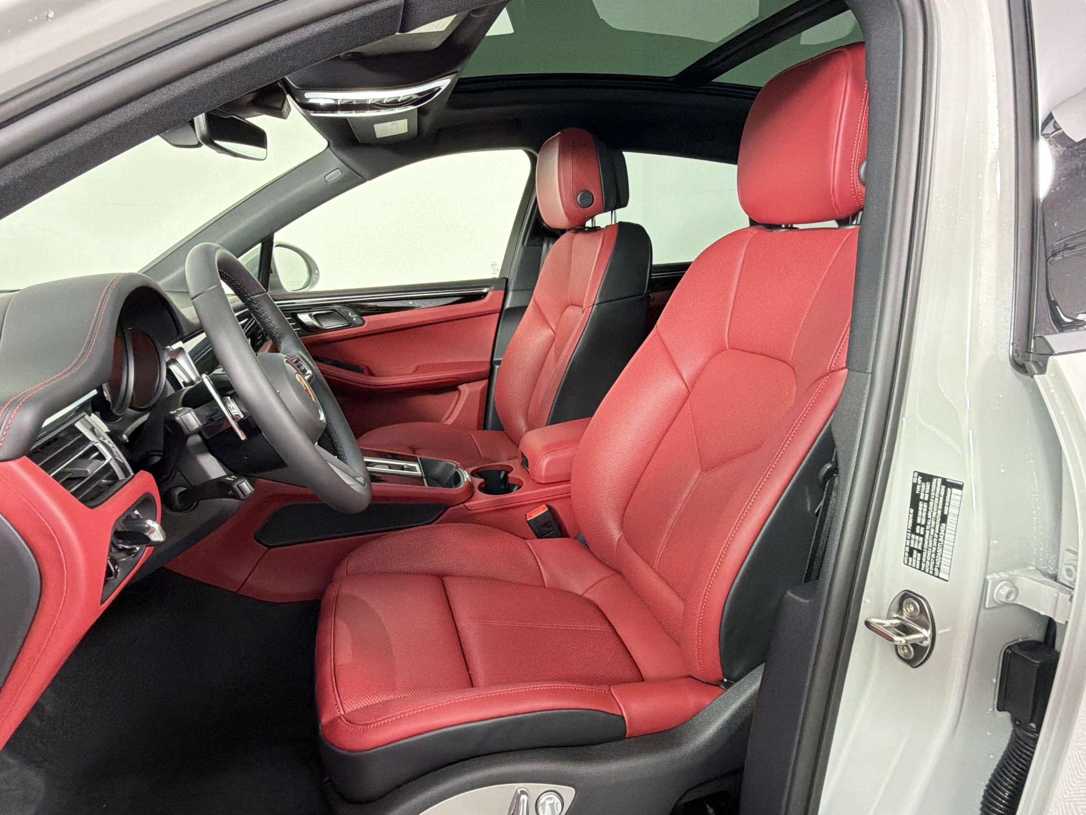 New 2026 Porsche Macan S AWD/4WD image 5