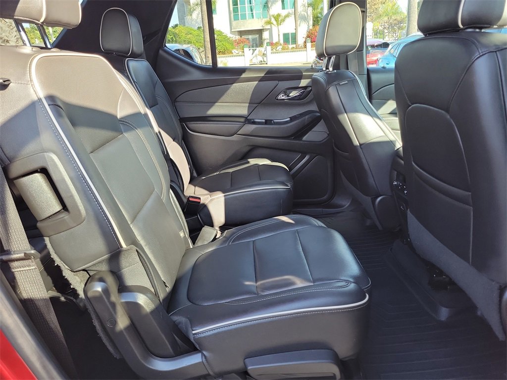 Certified 2022 Chevrolet Traverse Premier w/ Redline Edition image 21