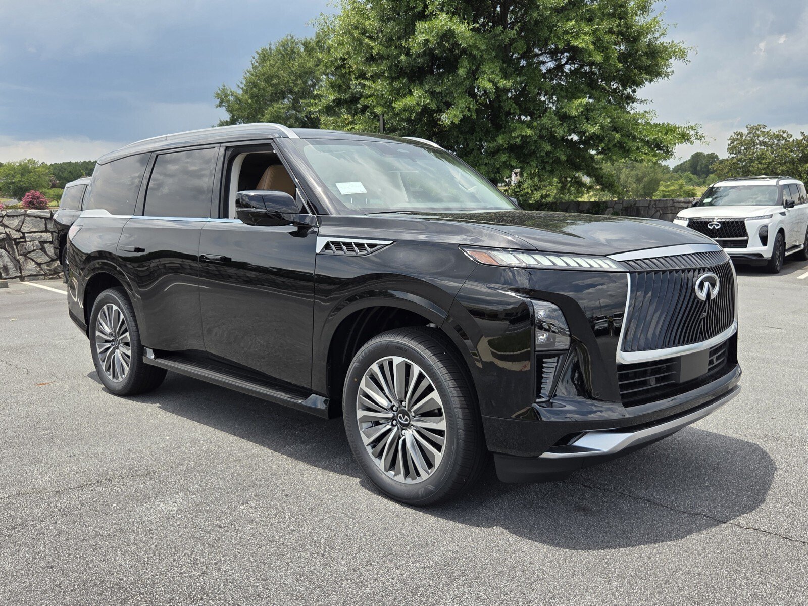 New 2027 INFINITI QX80 Luxe w/ Cargo Package AWD/4WD image 4