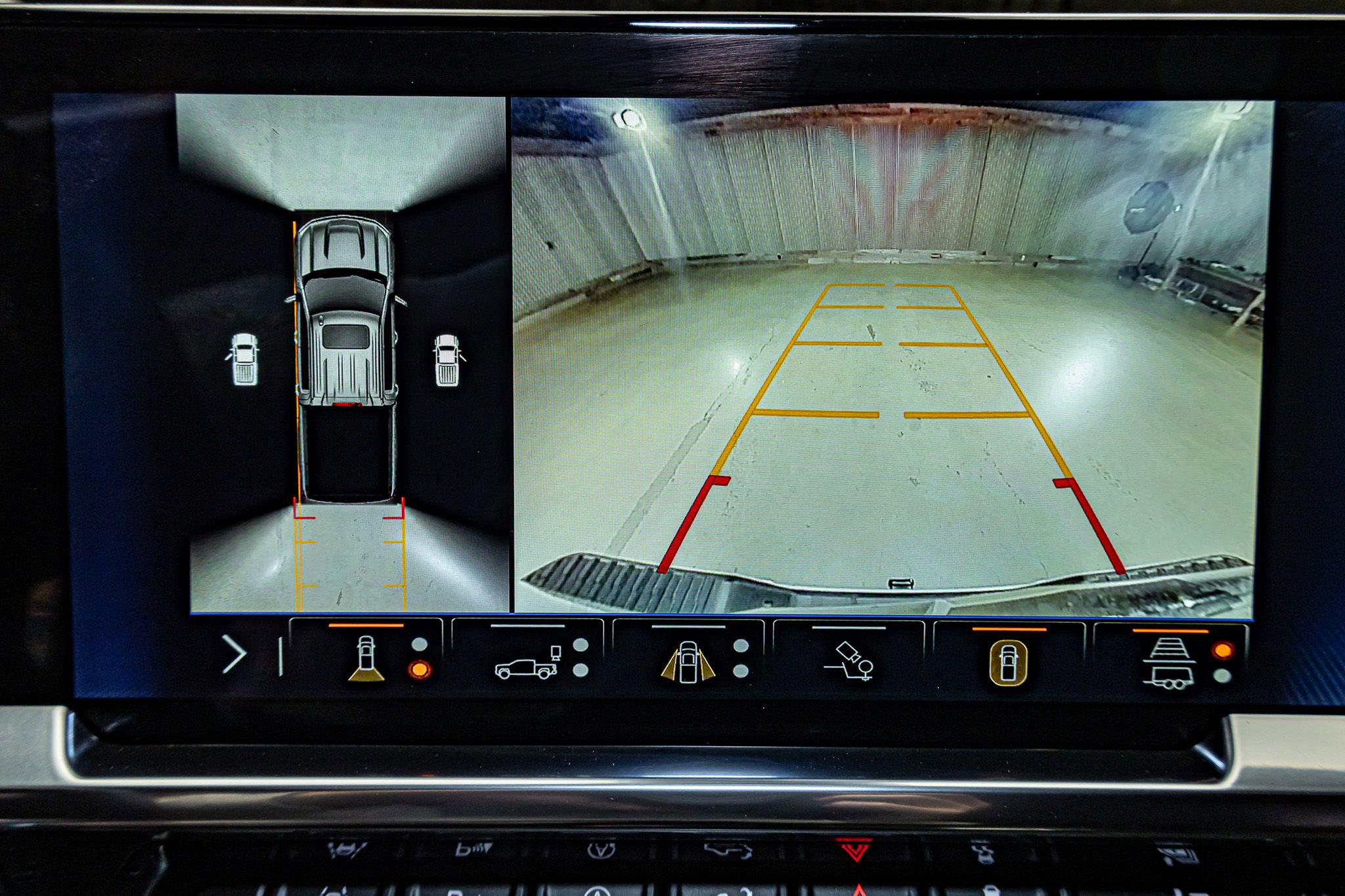 Used 2025 Chevrolet Silverado 1500 High Country w/ High Country Premium Package image 21