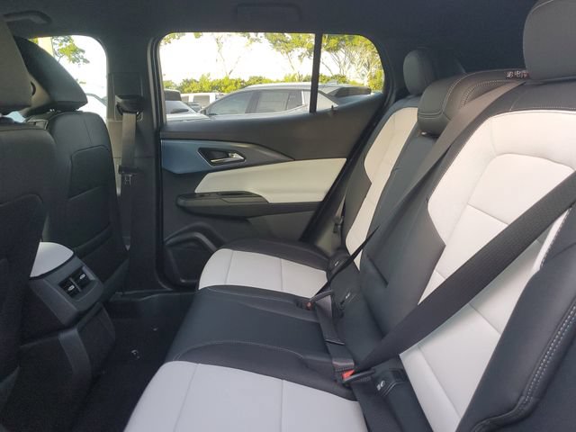 New 2026 Chevrolet Equinox EV LT AWD/4WD image 6