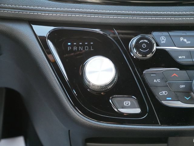 New 2027 Chrysler Pacifica Select AWD/4WD image 15