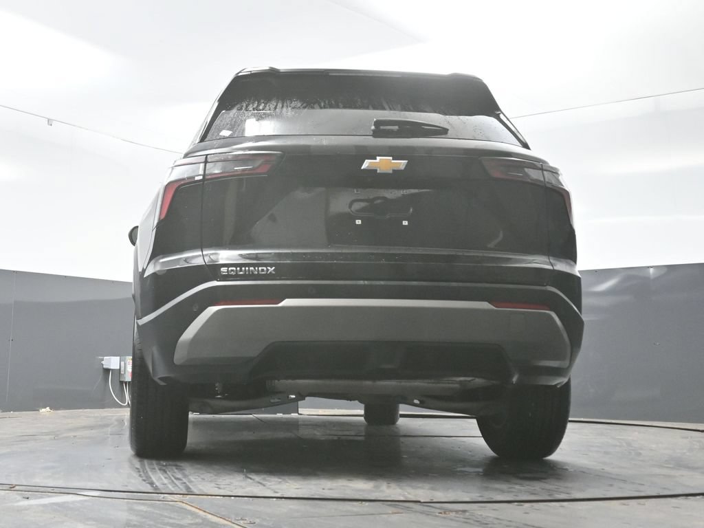 Used 2025 Chevrolet Equinox LT FWD image 30