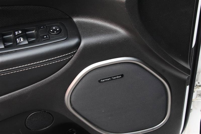 Used 2017 Jeep Grand Cherokee SRT image 26