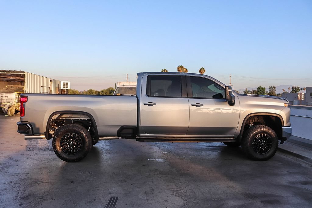 Used 2026 Chevrolet Silverado 3500 LT AWD/4WD image 13