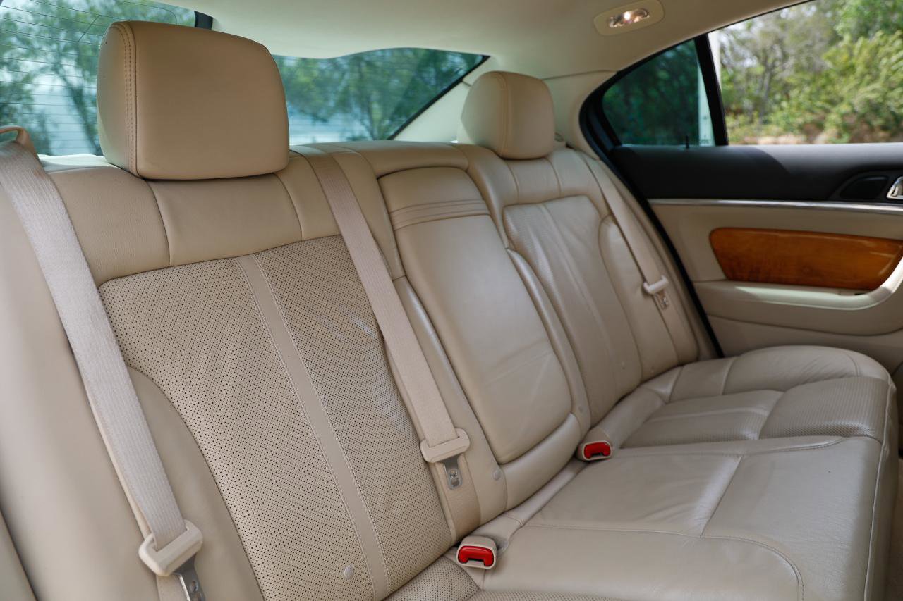 Used 2011 Lincoln MKS AWD w/ 102A Rapid Spec Order Code image 12