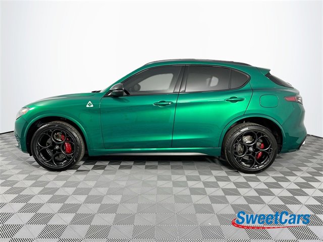 Used 2024 Alfa Romeo Stelvio Quadrifoglio image 4