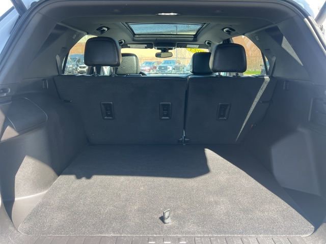 Used 2023 Chevrolet Equinox Premier AWD/4WD image 14