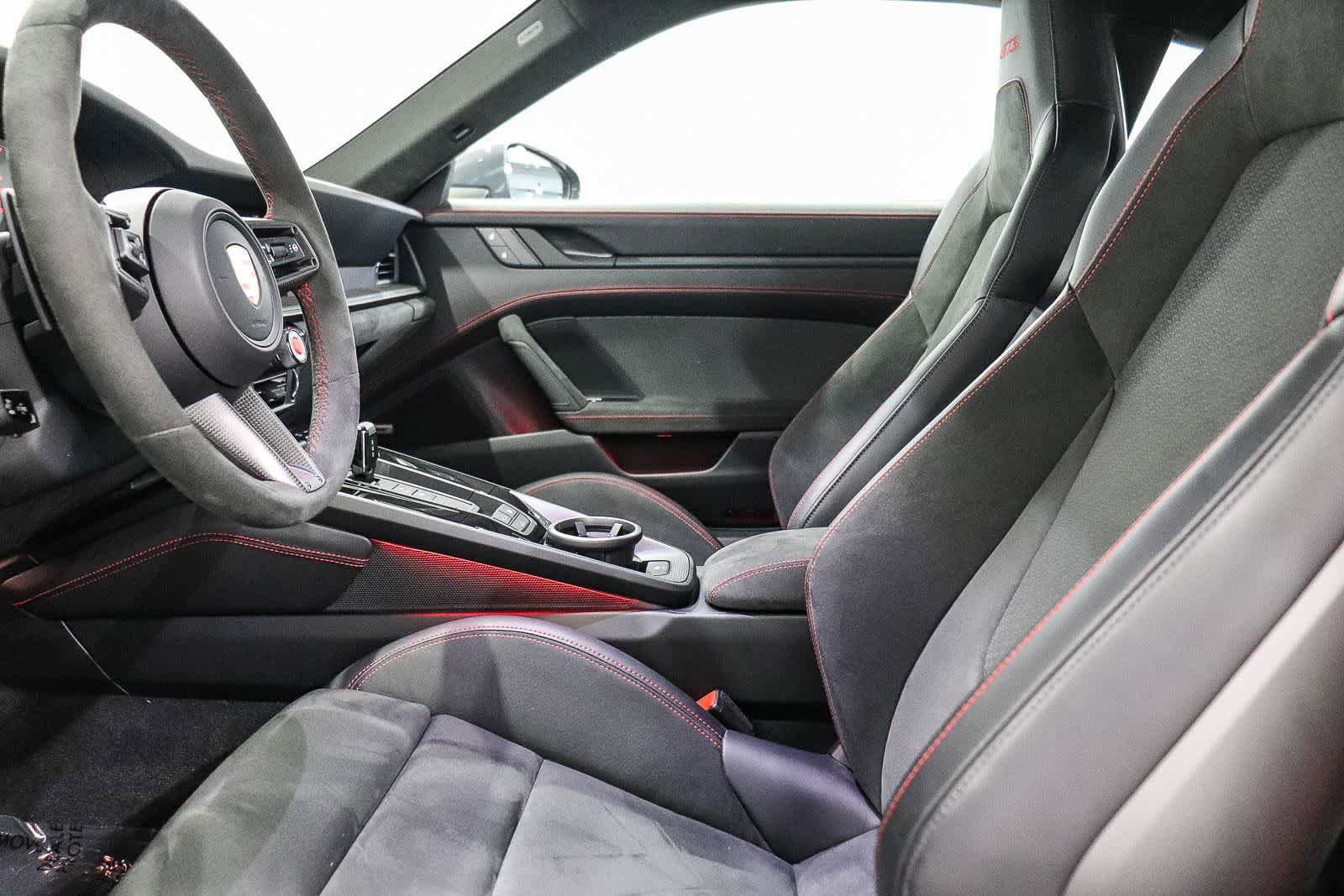 Used 2026 Porsche 911 Carrera GTS RWD image 19