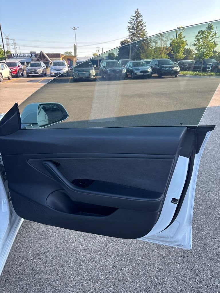 Used 2019 Tesla Model 3 Mid Range RWD image 8