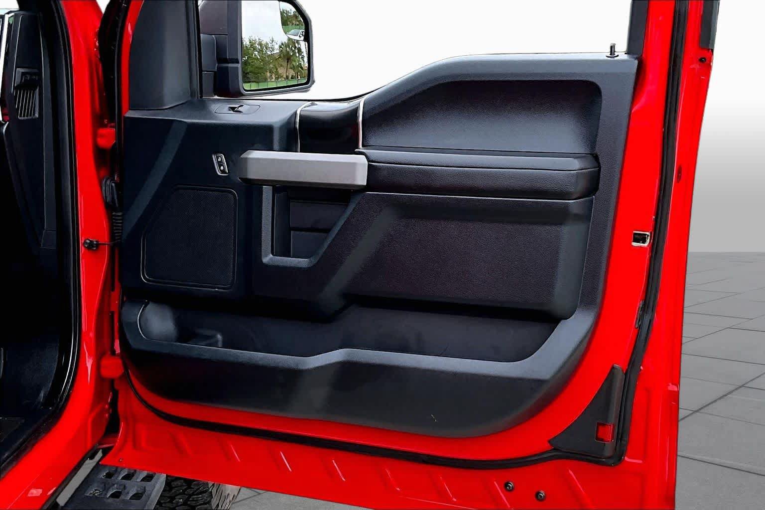 Used 2019 Ford F150 Raptor AWD/4WD image 27