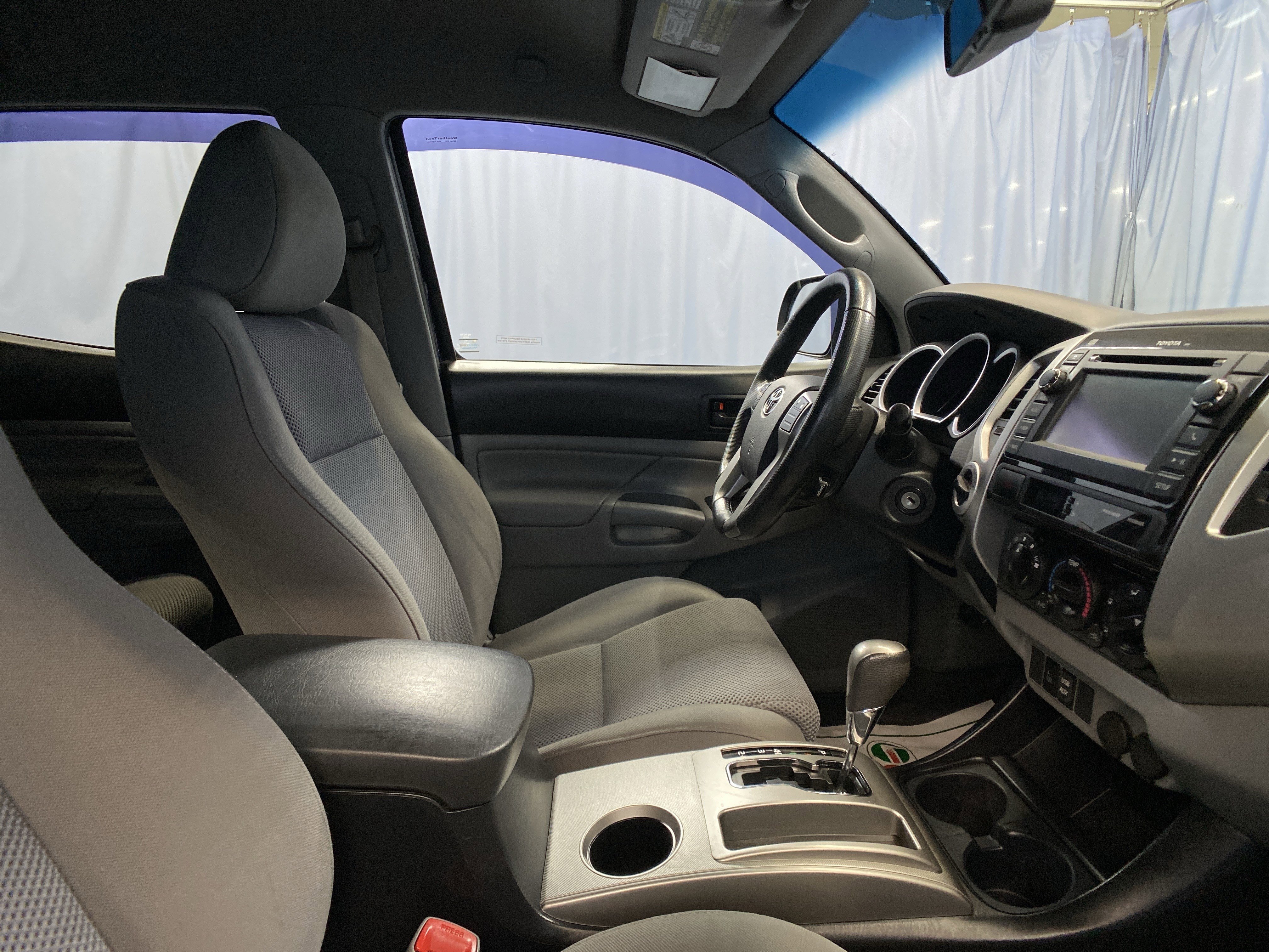 Used 2013 Toyota Tacoma 4x4 Double Cab w/ TRD Off-Road Pkg image 39