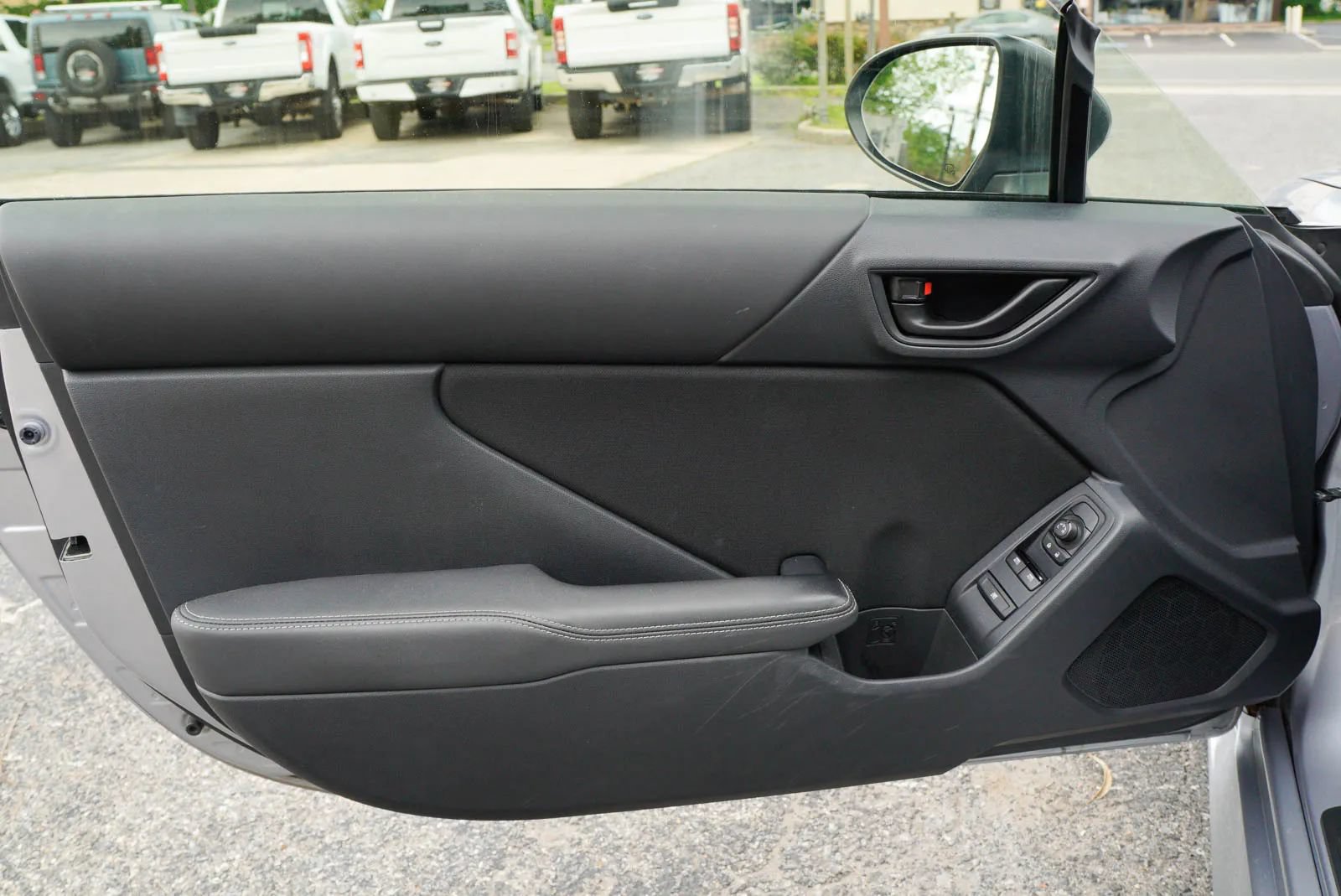 Used 2024 Toyota GR86 RWD image 15