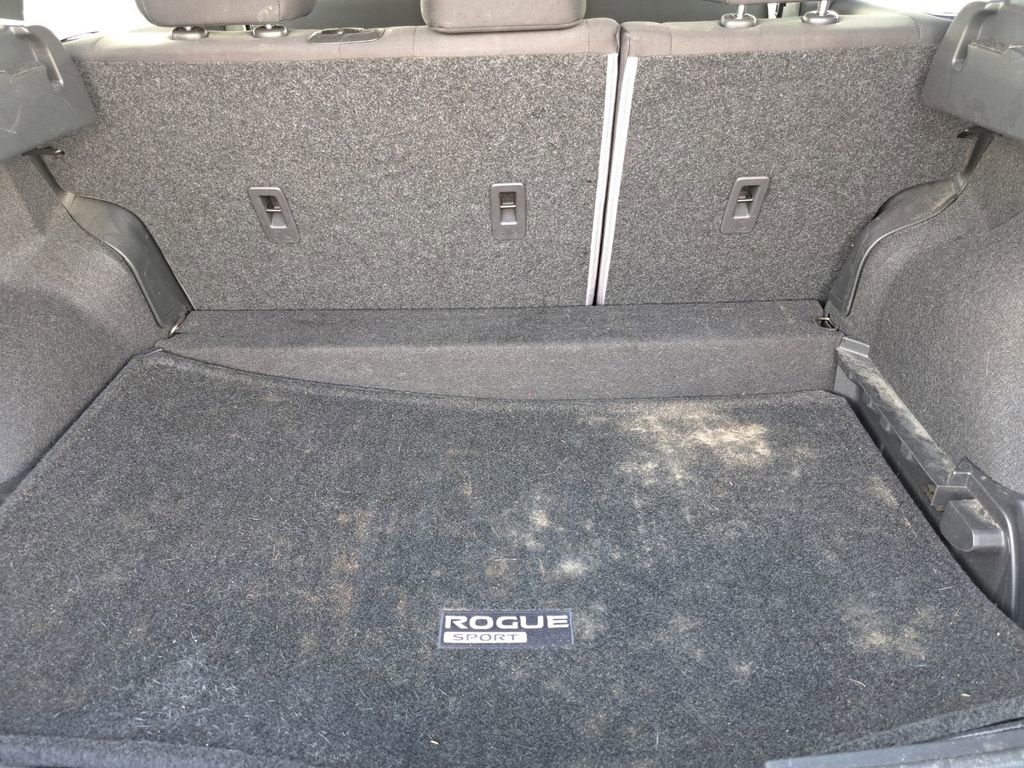 Used 2022 Nissan Rogue Sport S image 24