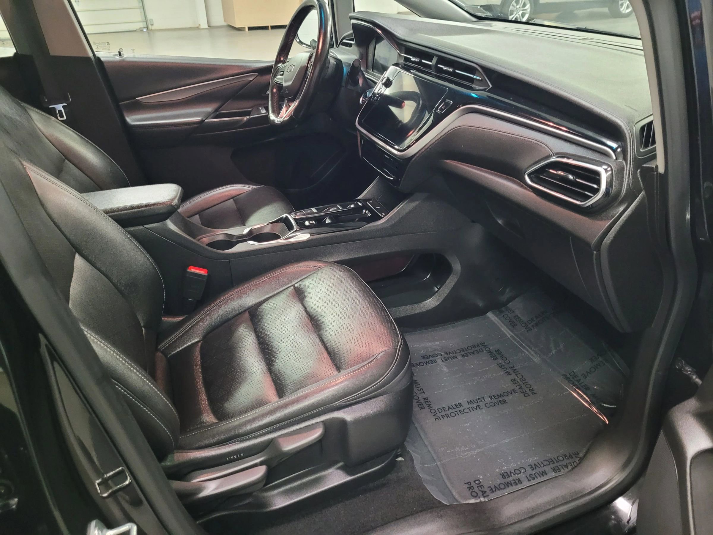 Used 2023 Chevrolet Bolt LT image 28