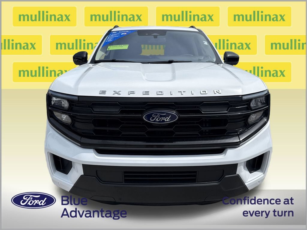 Certified 2025 Ford Expedition Max Active RWD image 11