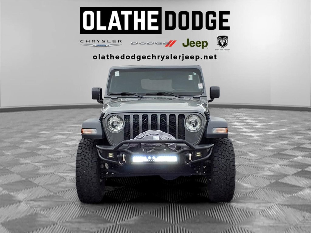 Used 2023 Jeep Gladiator Sport AWD/4WD image 34