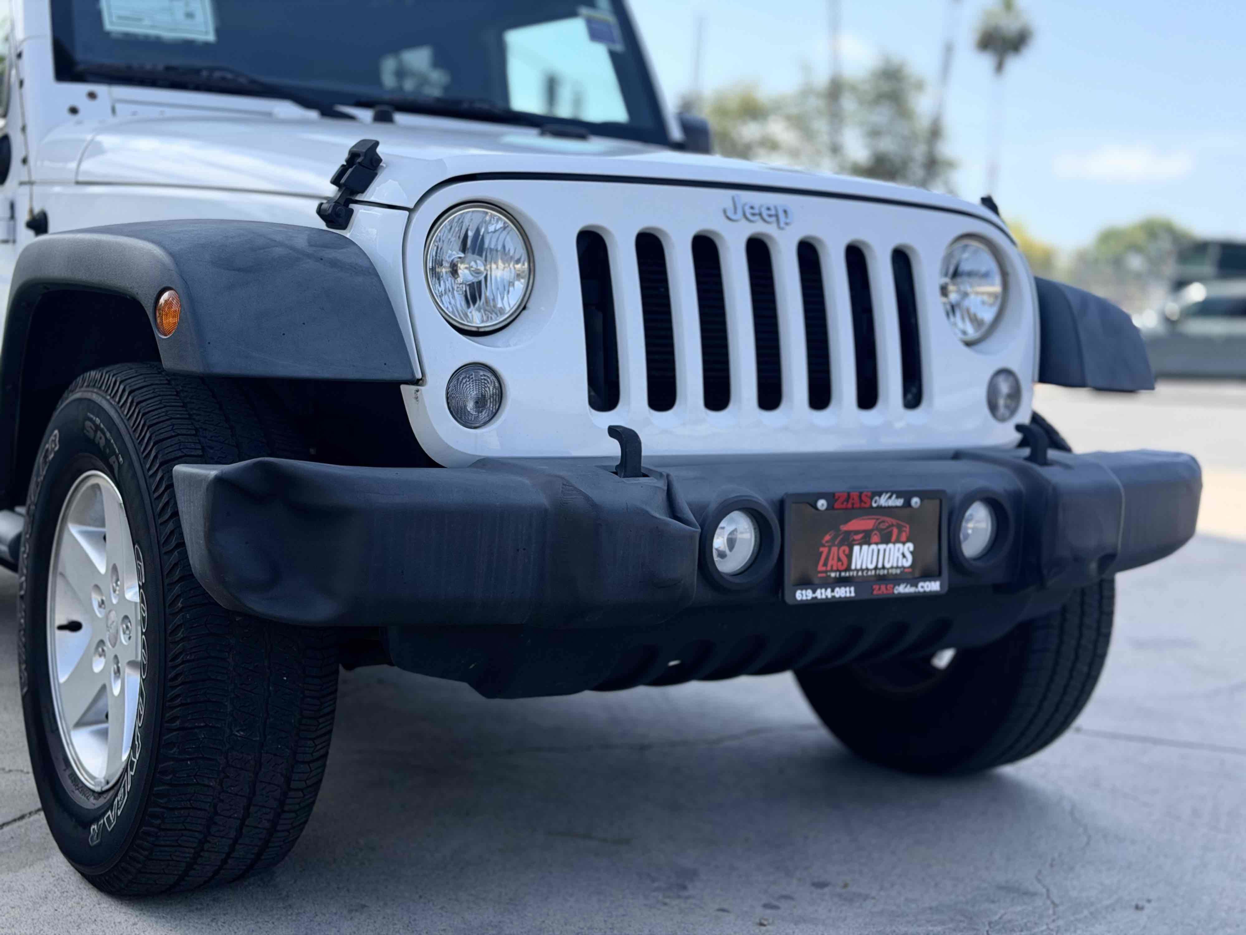 Used 2015 Jeep Wrangler Unlimited Sport w/ Quick Order Package 24S AWD/4WD image 11