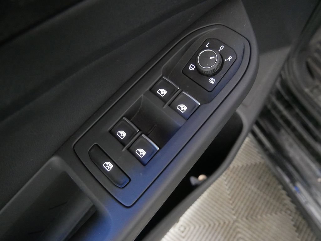 Used 2024 Volkswagen Golf R AWD/4WD image 15