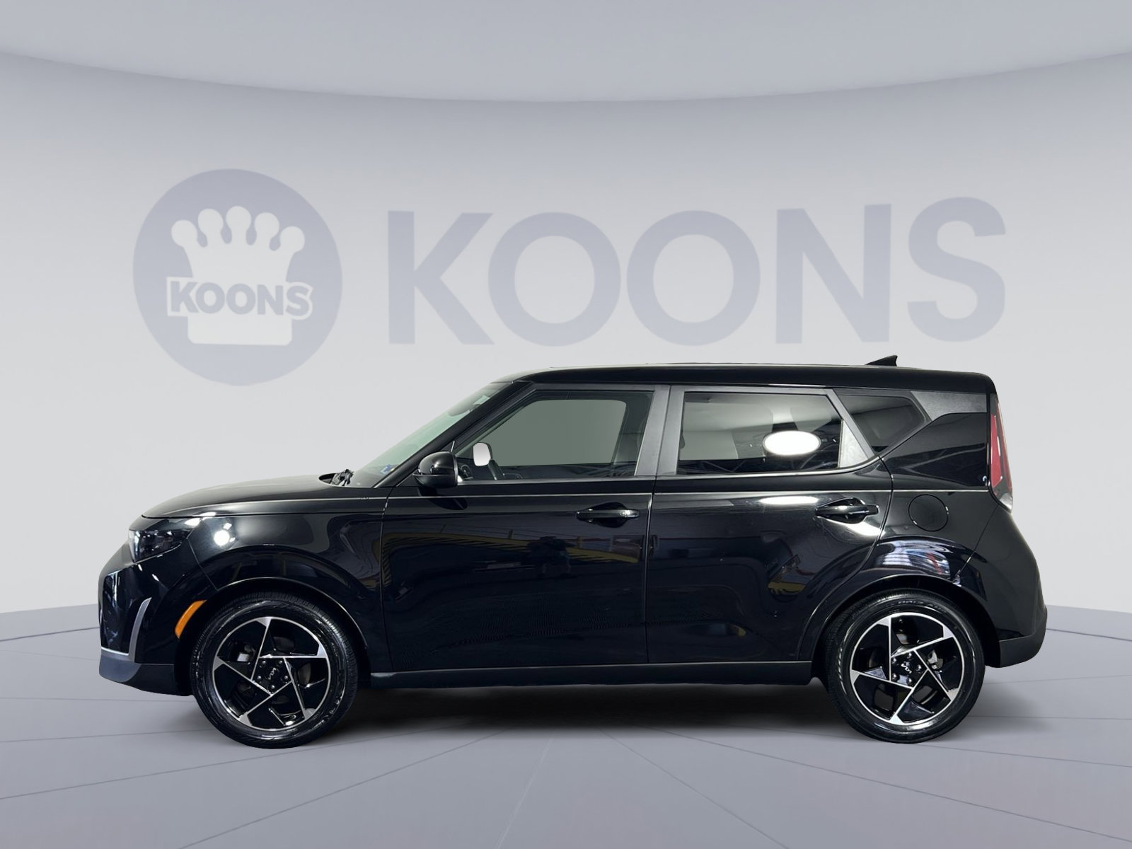 Used 2023 Kia Soul EX FWD image 7