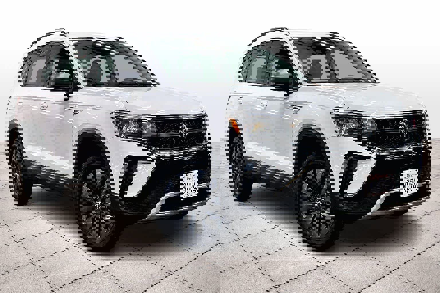 Used 2024 Volkswagen Taos S image 2