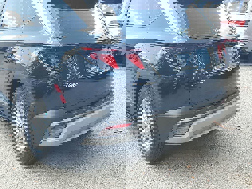 Used 2025 Hyundai Tucson SE image 7